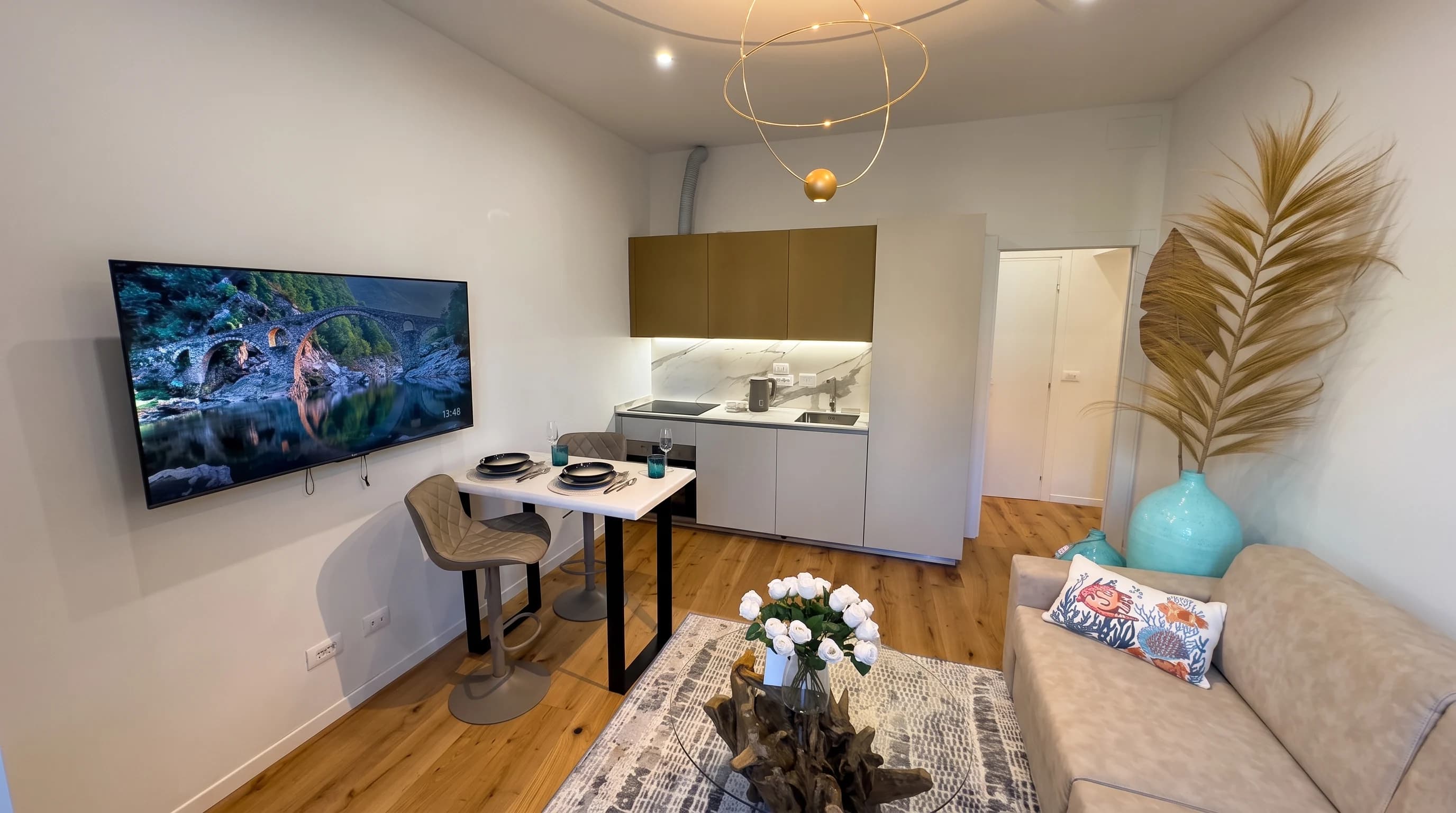 Apartment Pilone — Hero View