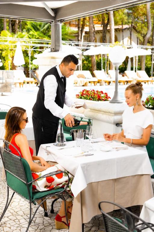 Dining in the Garden