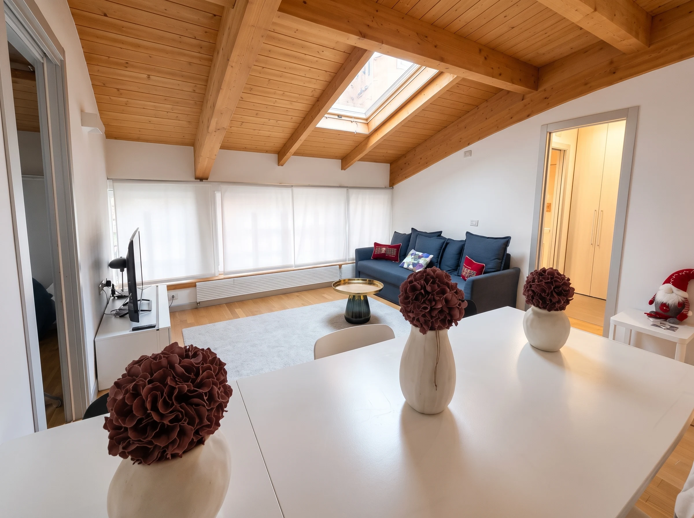 Historic Centre Attic Residence — Card View
